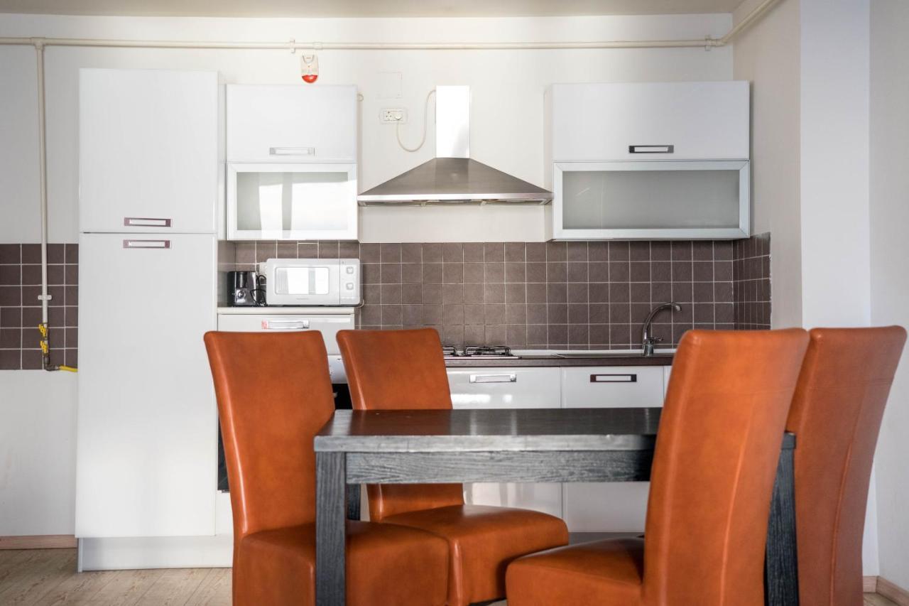 Lake Boutique Apartments&Rooms Mamaia Extérieur photo
