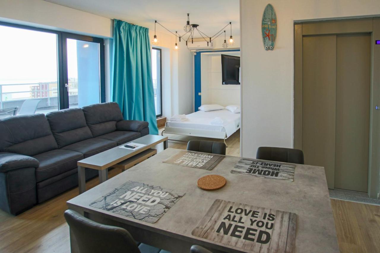 Lake Boutique Apartments&Rooms Mamaia Extérieur photo