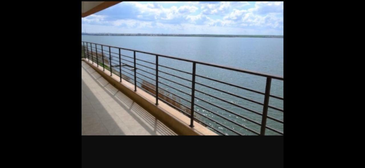 Lake Boutique Apartments&Rooms Mamaia Extérieur photo