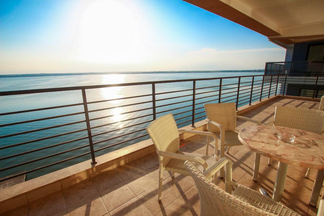 Lake Boutique Apartments&Rooms Mamaia Extérieur photo