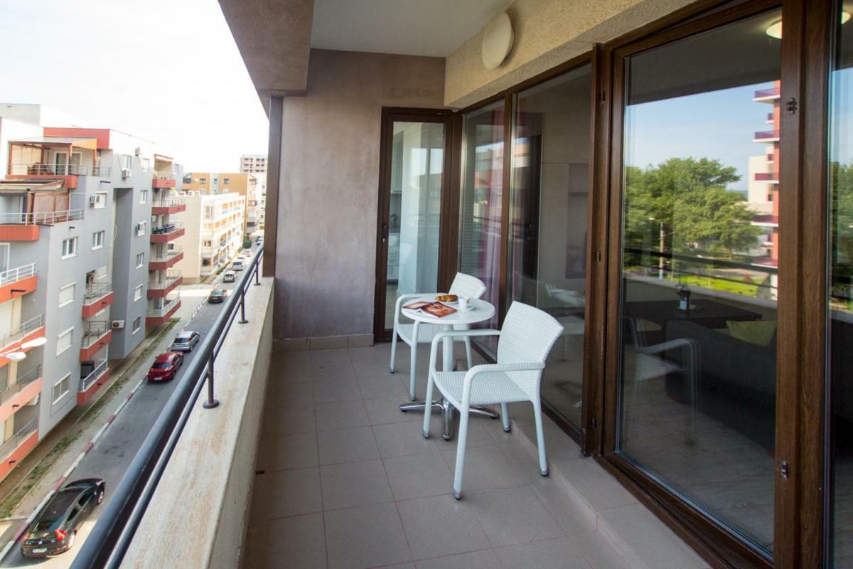Lake Boutique Apartments&Rooms Mamaia Extérieur photo